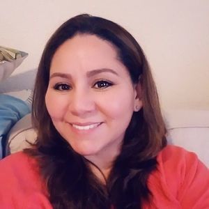 Meet your Posher, Carolina